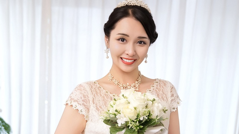 Wedding NTR ~ With My Terrible Ex-Boyfriend ~ Sayaka Hoshino