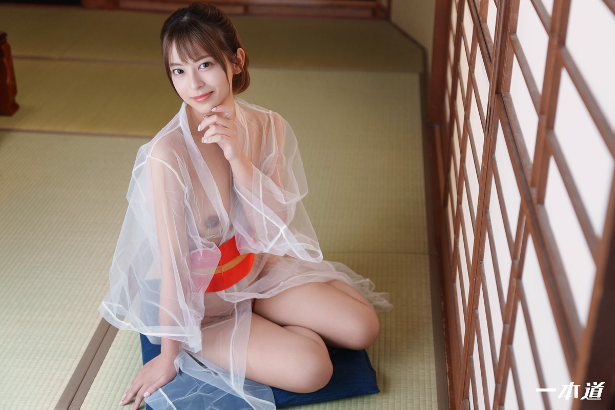 Hospitality from a former idol with a perfect face, personality, and body 